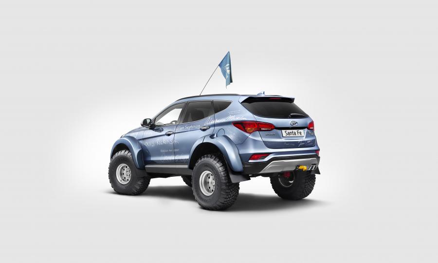  Hyundai Santa Fe by Arctic Trucks 2017 года  (фото 9 из 27)